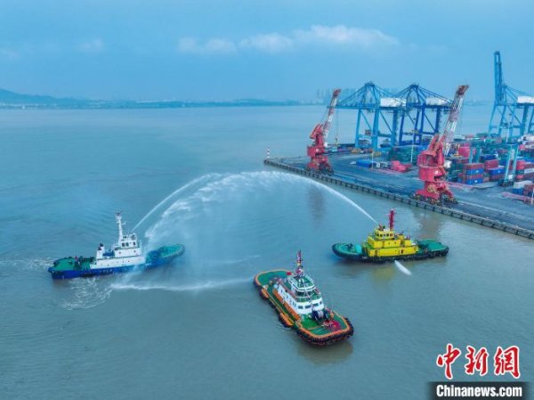 证券配资开户 华南地区首艘纯电动拖轮交付入列